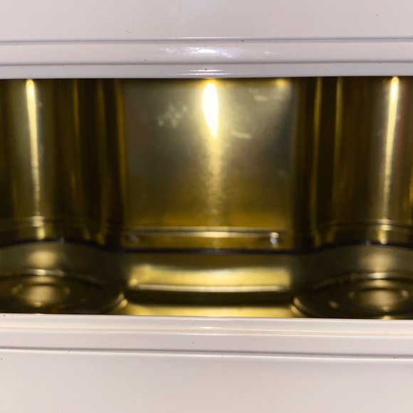 Silver Crane Company Novelty Retro Camper Van Collectors Cookie Tin - Picture 7 of 11